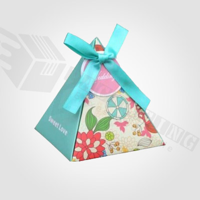 Custom Printed Pyramid Packaging Boxes