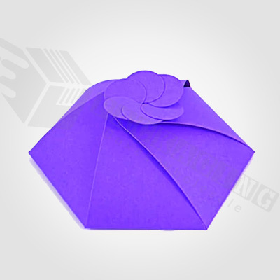 Flower Shaped Top Closure Packaging Boxes